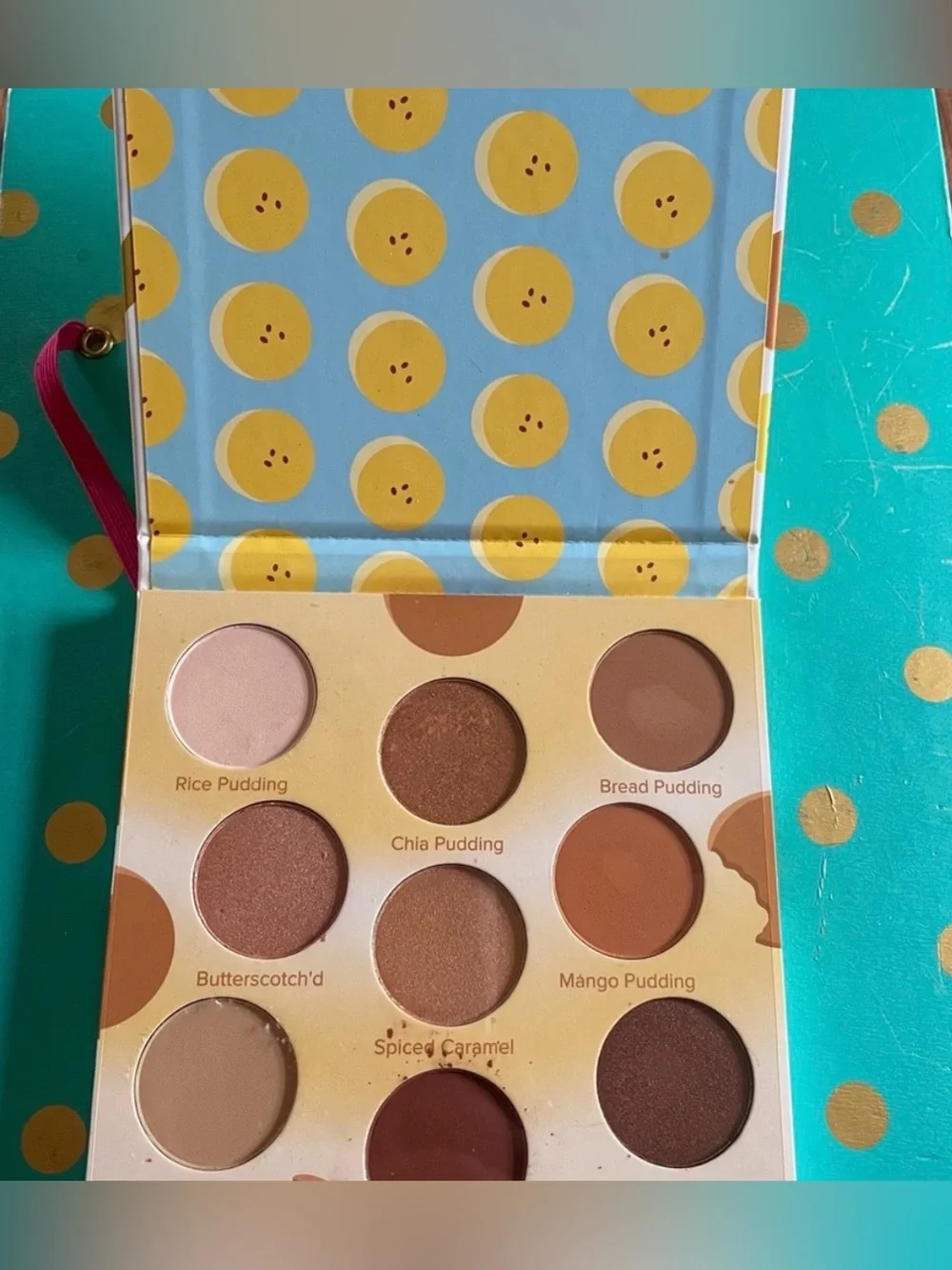 NWOT Beauty Bakerie Puddin' Eyeshadow Palette - Gold, Cream, Brown, Blue